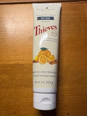 Young Living Thieves Whitening Toothpaste - Cream/White